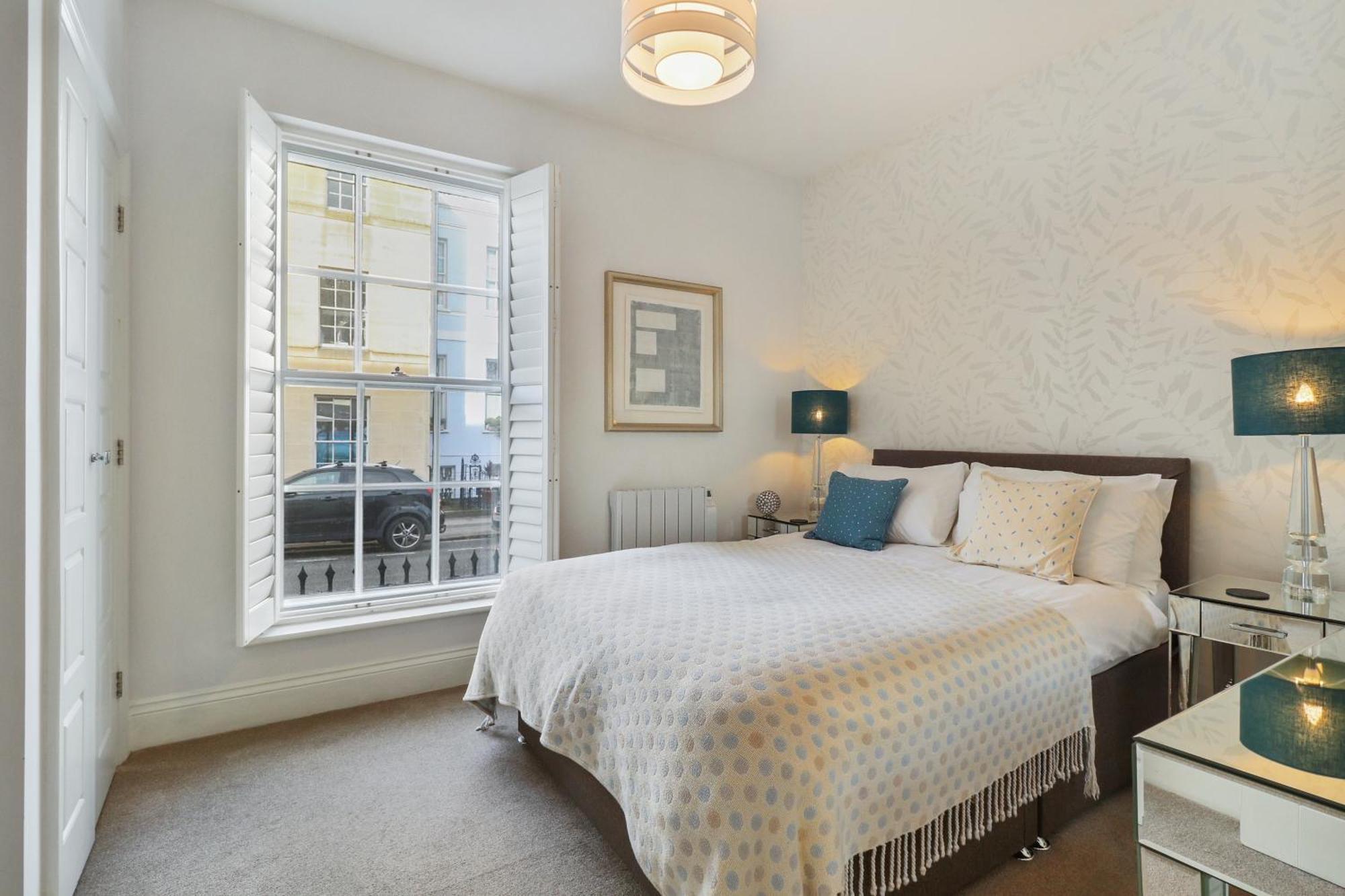 3, Gainsborough House Apartment เชลเทนแฮม ภายนอก รูปภาพ