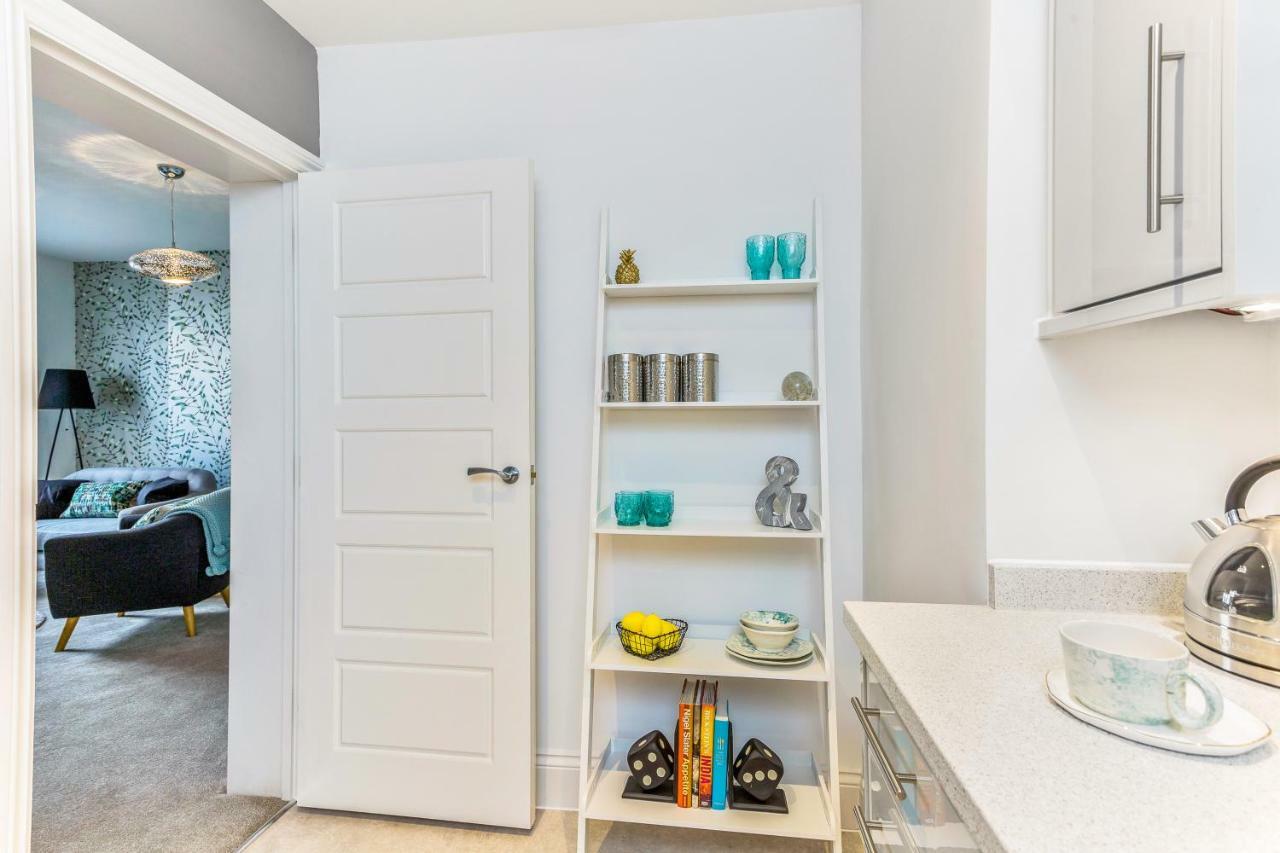 3, Gainsborough House Apartment เชลเทนแฮม ภายนอก รูปภาพ