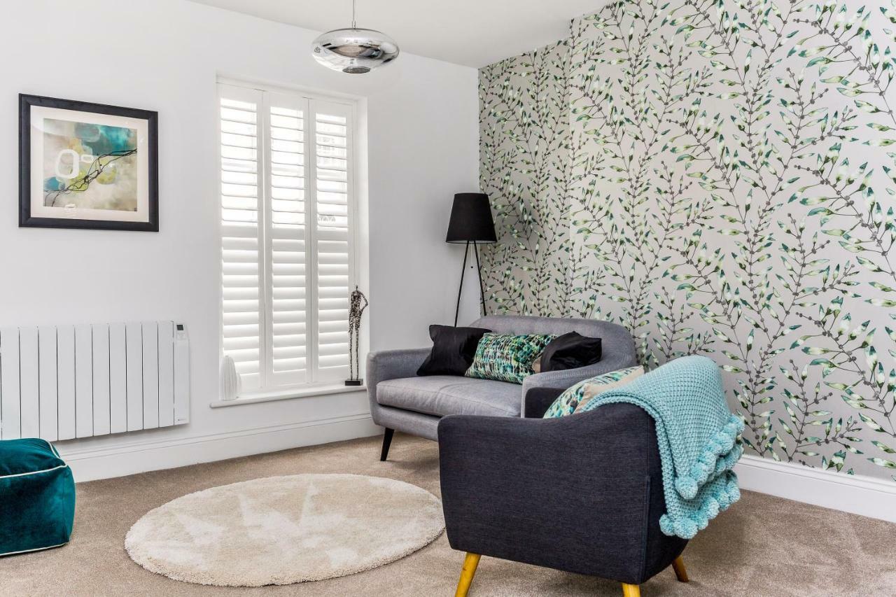 3, Gainsborough House Apartment เชลเทนแฮม ภายนอก รูปภาพ