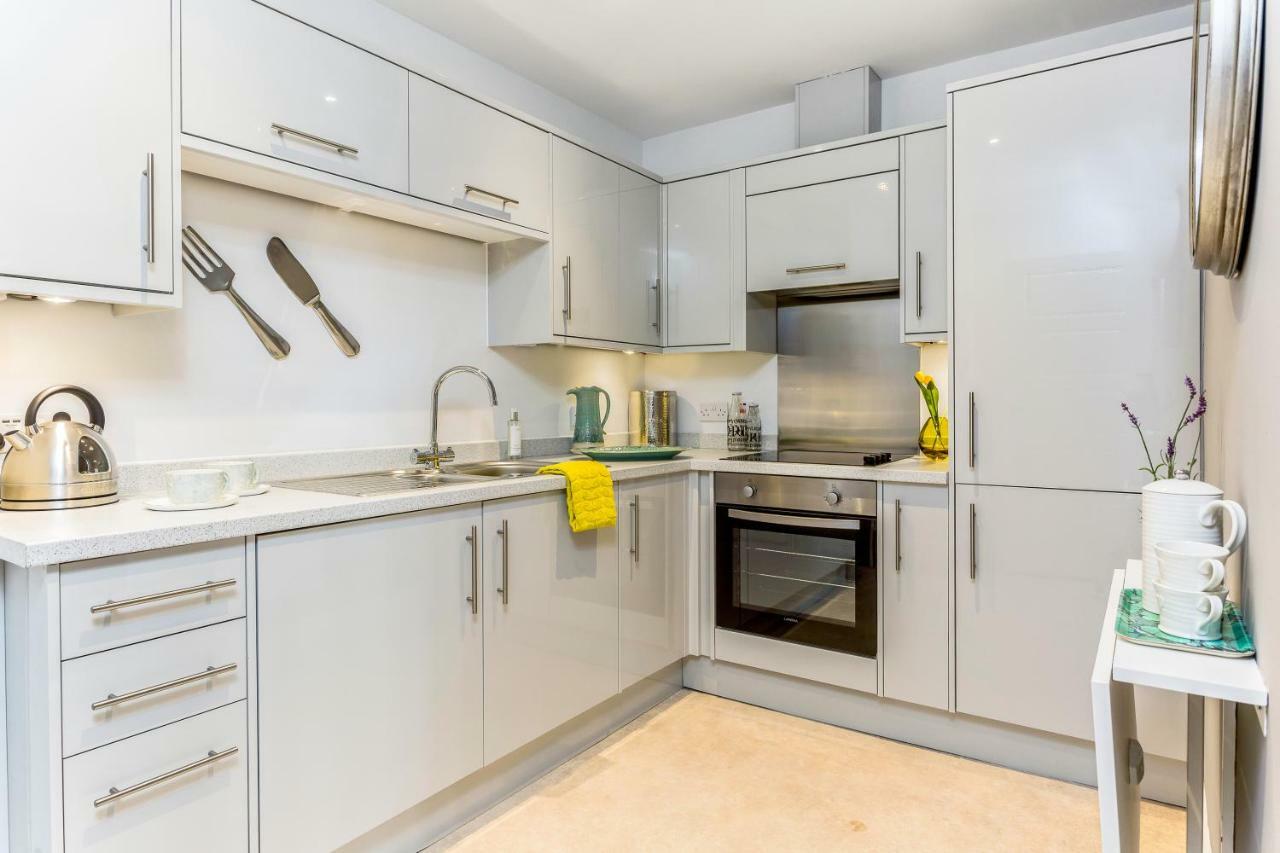 3, Gainsborough House Apartment เชลเทนแฮม ภายนอก รูปภาพ